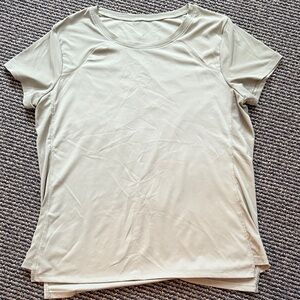 RBX Women's Soft Green Short Sleeve Workout Tee